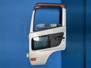 トラック用中古部品のリトラス・パーツセンター