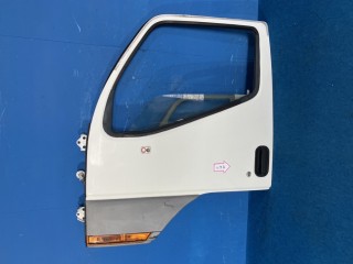 トラック用中古部品のリトラス・パーツセンター