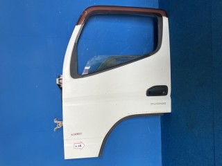 トラック用中古部品のリトラス・パーツセンター