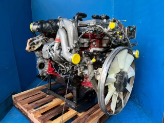 ENYA06-2エンジン中古と他中古部品。