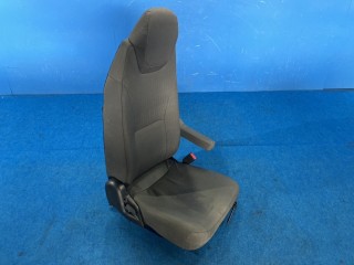 トラック用中古部品のリトラス・パーツセンター