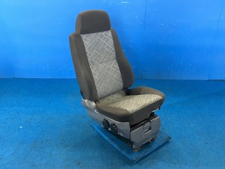 トラック用中古部品のリトラス・パーツセンター