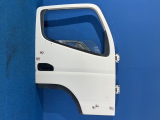 トラック用中古部品のリトラス・パーツセンター